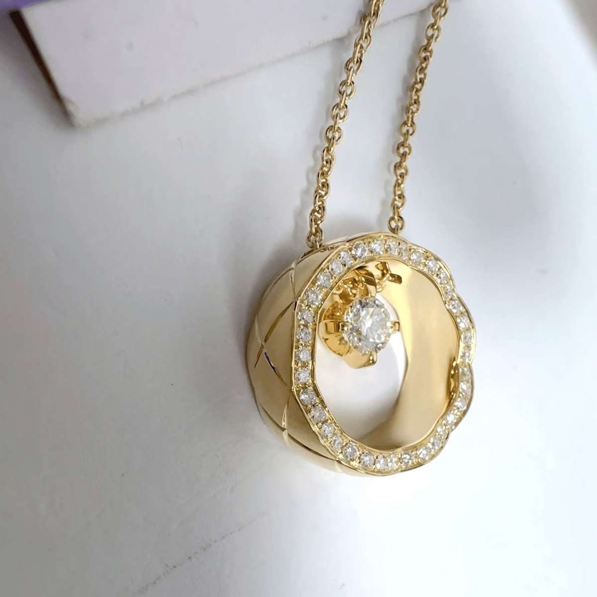 샤넬 코코크러쉬 퀼팅 모티프 네크리스 – 14K/18K 국내제작 23 15 2