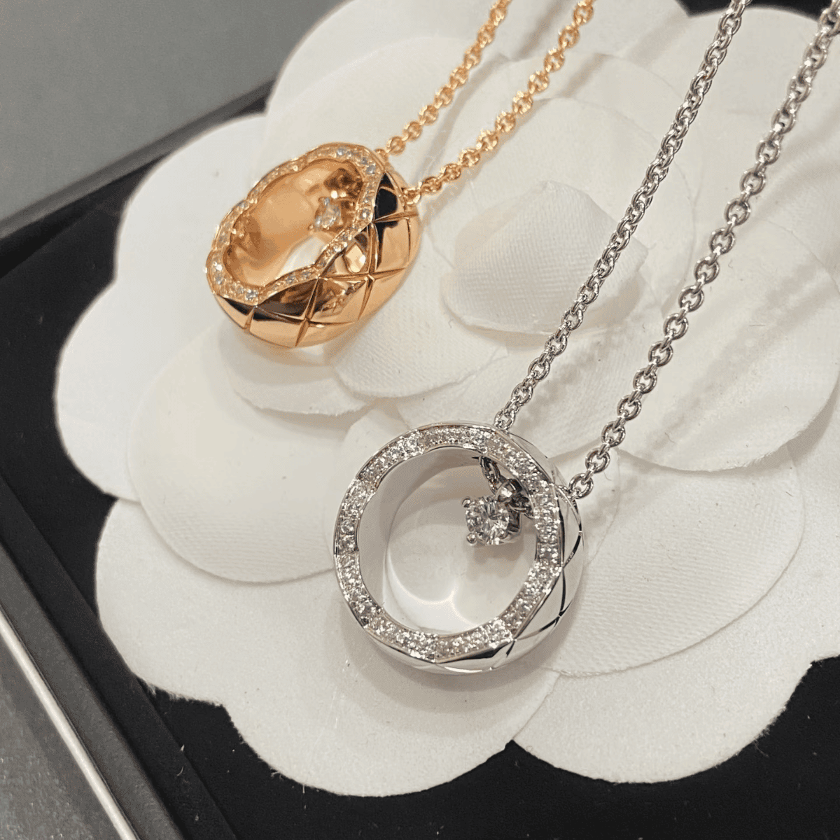샤넬 코코크러쉬 퀼팅 모티프 네크리스 – 14K/18K 국내제작 37 36 1