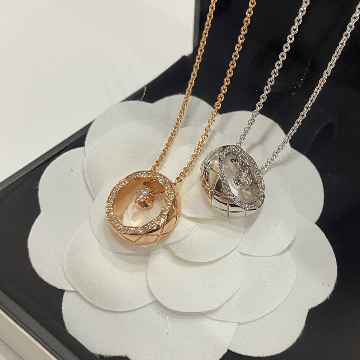 샤넬 코코크러쉬 퀼팅 모티프 네크리스 – 14K/18K 국내제작 45 42 2