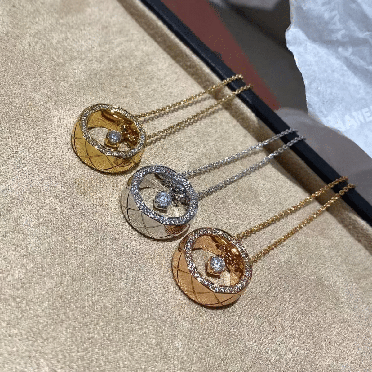 샤넬 코코크러쉬 퀼팅 모티프 네크리스 – 14K/18K 국내제작 1 샤넬 코코크러쉬 퀼팅 모티프 네크리스 – 14K/18K 국내제작